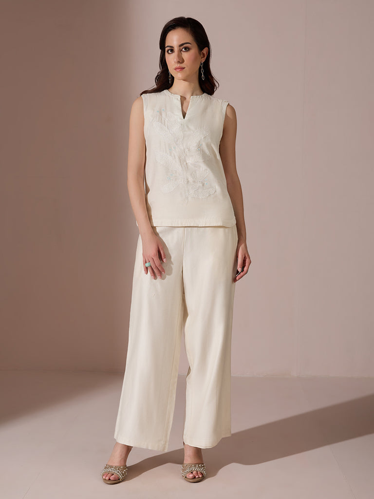 Tonal Embroidered Top – White