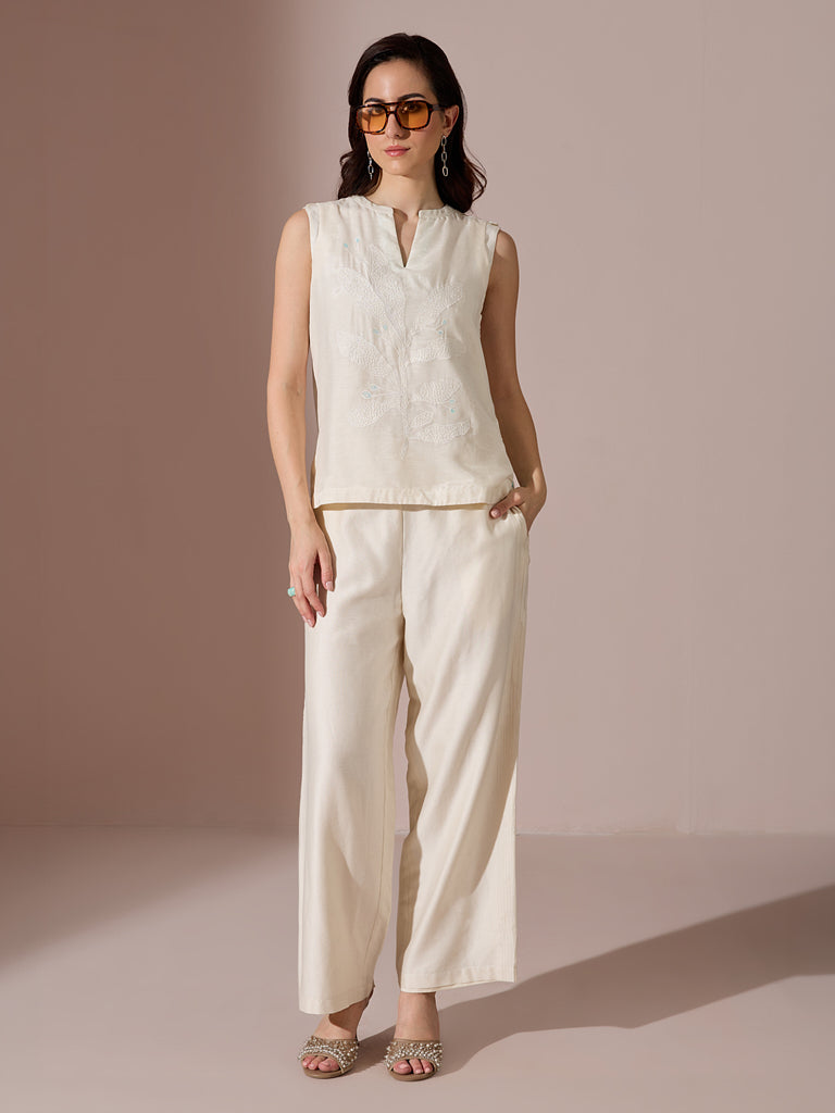 Tonal Embroidered Top – White
