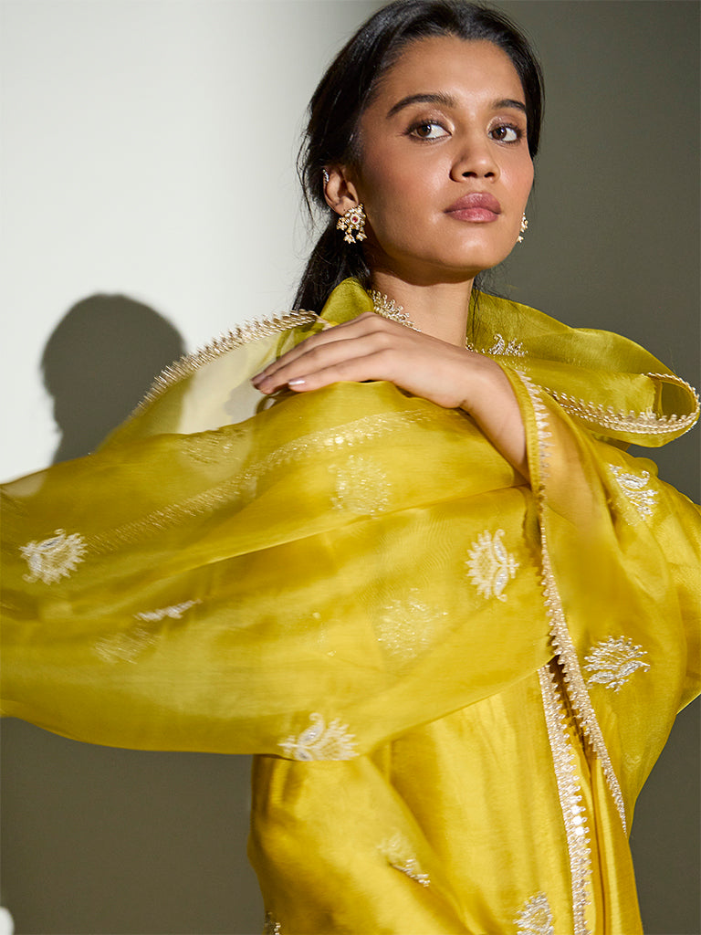 Pintuck-Detail Kurta Set – Lime Yellow