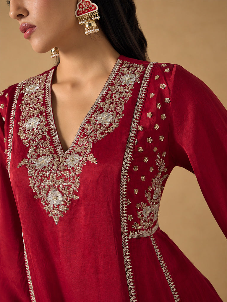 Samoh Embroidered Kurta Set with Dupatta – Red
