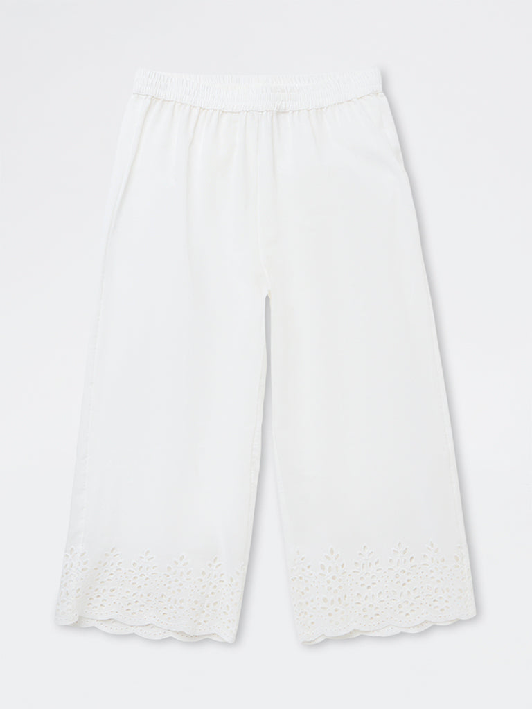 Utsa White Schiffli Pants