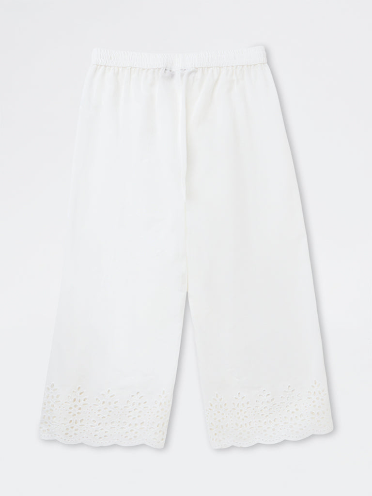 Utsa White Schiffli Pants