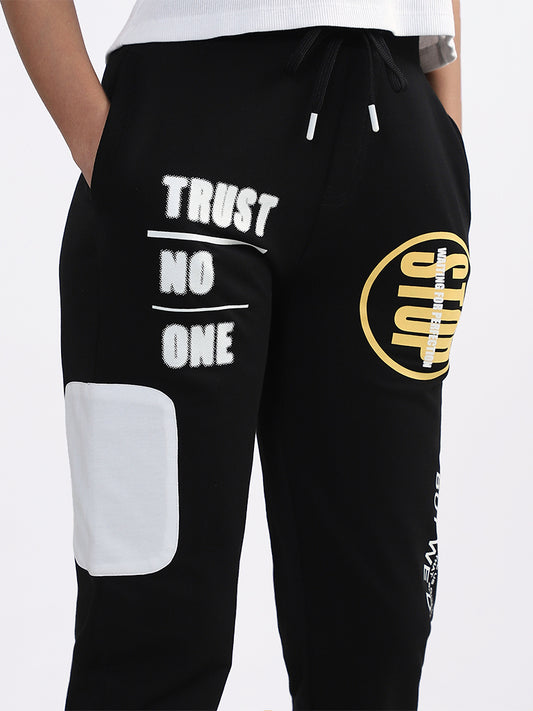 Studiofit Printed Black Ankle Length Joggers
