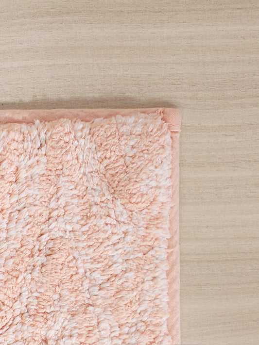 Westside Home Peach Chevron Striped Fluffy Bathmat