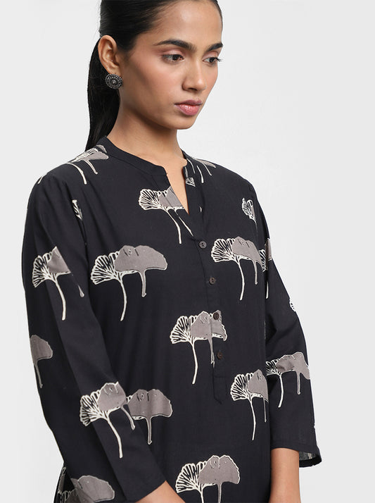 Utsa Printed Black Kurta