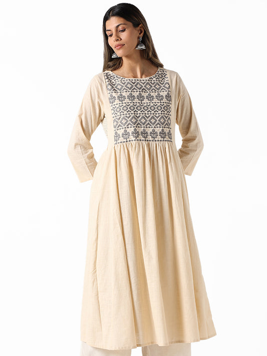 Utsa Off-White Embroidered Kurta