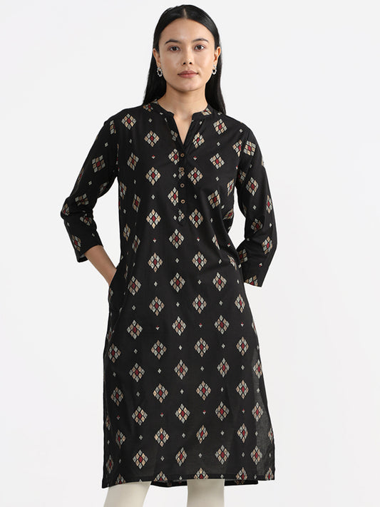 Utsa Black Jamdani Butta Printed Kurta