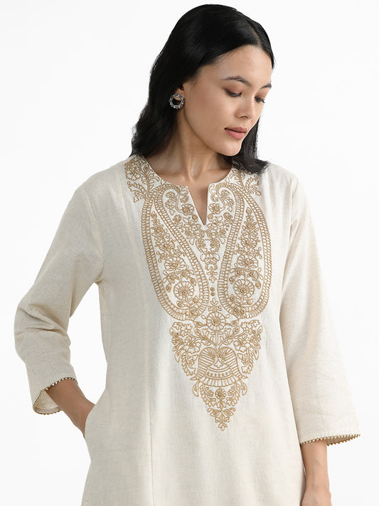 Utsa Off-White Paisley Embroidered Kurta