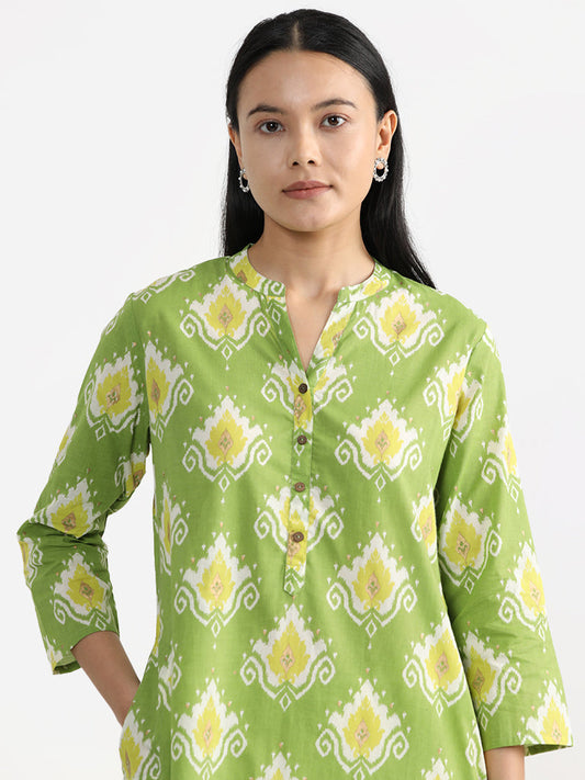 Utsa Bright Green Nalini Ikat Printed Kurta