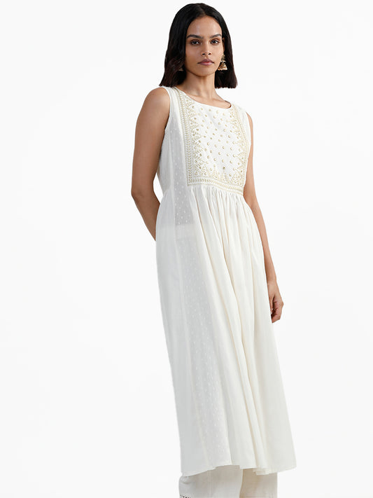 Utsa Yoke Embroidered Off-White Kurta