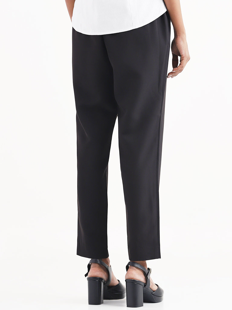 Buy Women Black Solid Formal Regular Fit Trousers Online - 764228 | Van  Heusen