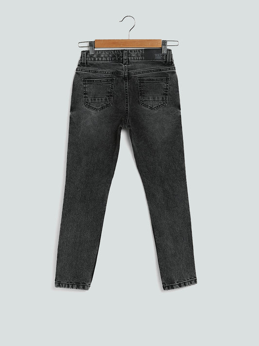 Y&F Kids Solid Charcoal Slim - Fit Mid- Rise Denim Jeans