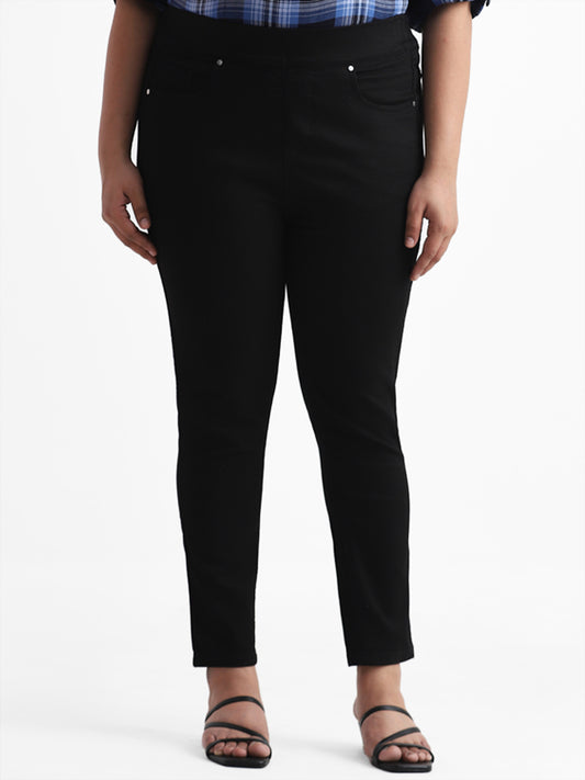 Gia Solid Black Denim Jeggings