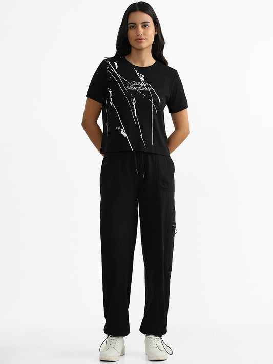 Studiofit Printed Black T-Shirt