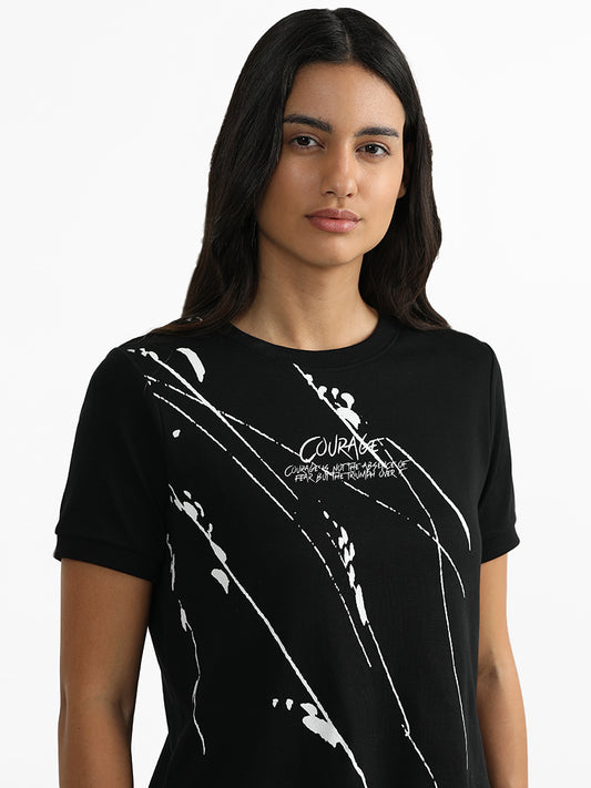 Studiofit Printed Black T-Shirt