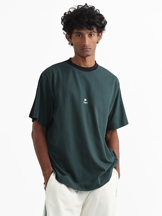 Studiofit Emerald Green & Black Printed Cotton Relaxed Fit T-Shirt