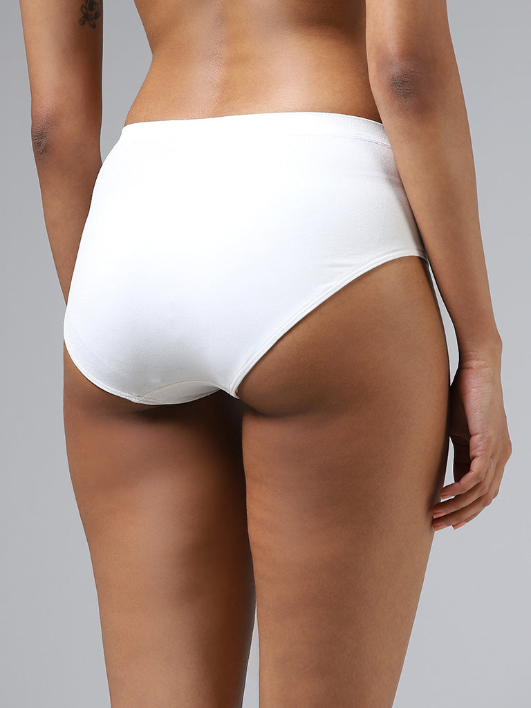 Wunderlove Solid Ivory Seamless Full Brief