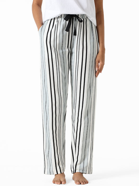 Wunderlove Black & White Striped Relaxed Fit Pyjamas