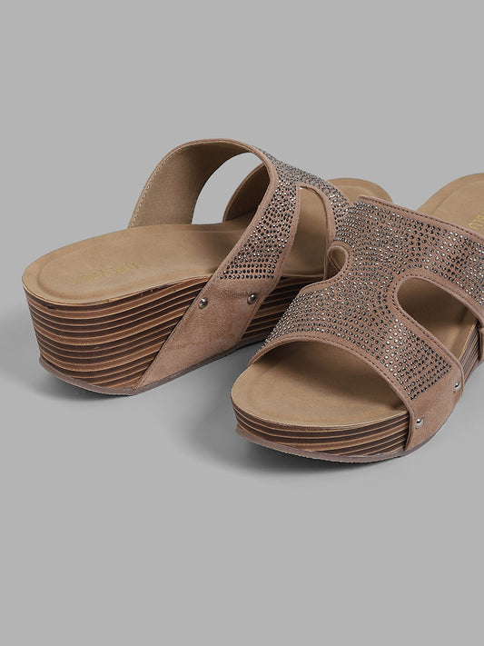 LUNA BLU Beige Embellished Loupe Stacked Heel Sandals