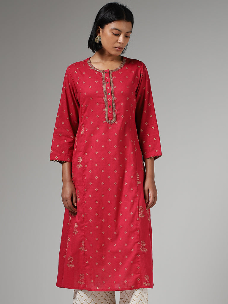 Westside - #MustHave the classic kurta in green. Get it online at TataCLiQ  http://bit.ly/DizaAW19 or at a Westside store. #CelebrateWithUs | Facebook