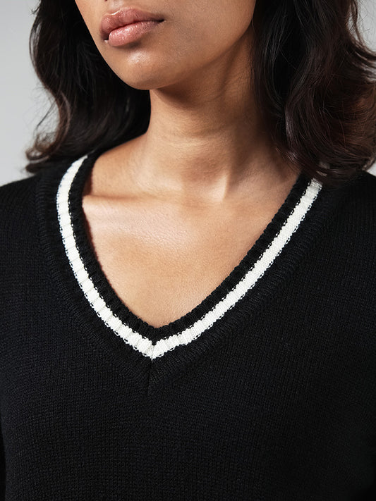 Studiofit Solid Black Knitted Sweater