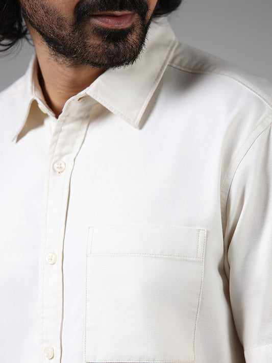 WES Casuals Solid White Relaxed Fit Shirt