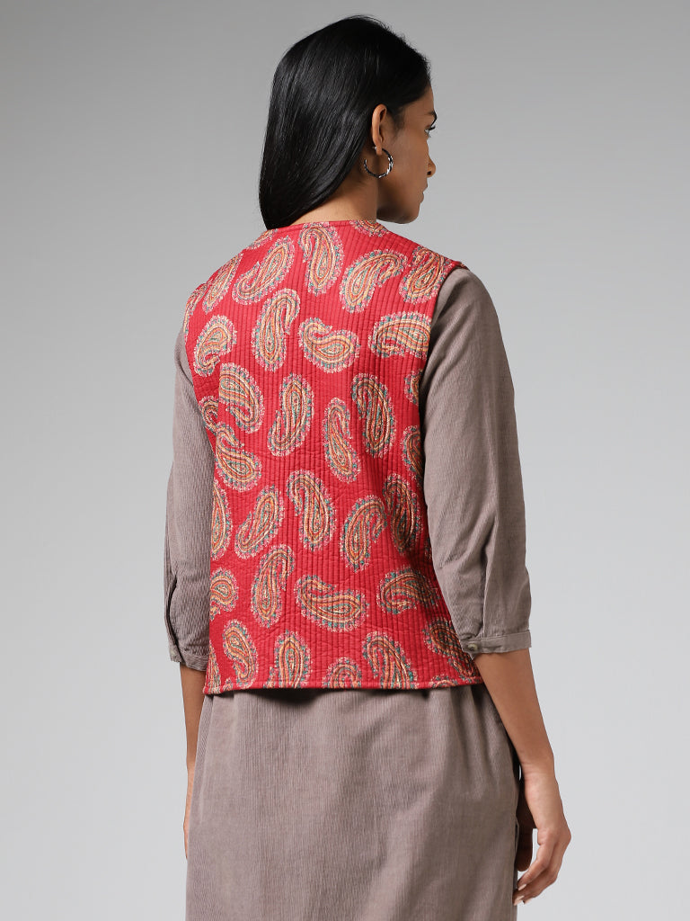 Utsa Red Paisley Printed Cotton Quilted Reversible Jacket