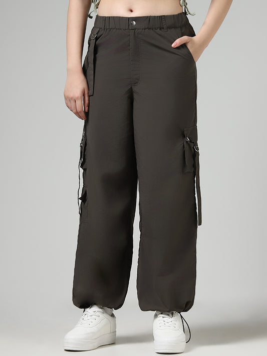 Nuon Dark Brown Flap Accent Parachute Pants