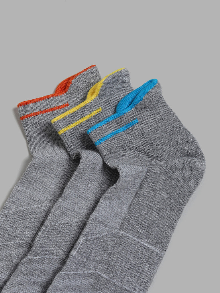 WES Lounge Grey Trainer Socks - Pack of 3