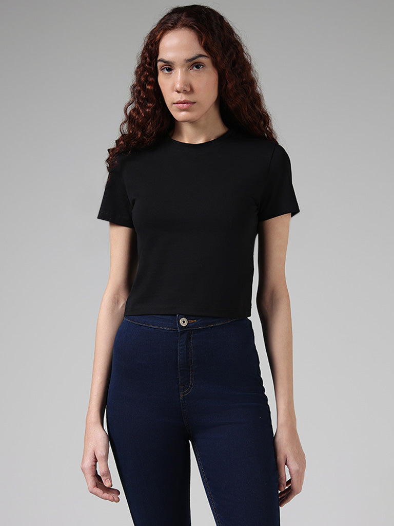 Nuon Solid Black Cotton Blend Crop T-Shirt