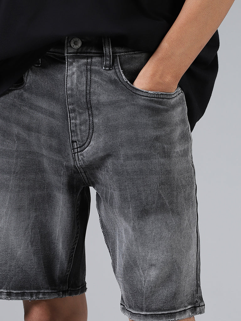 Buy Men's Blue Washed Distressed Slim Fit Denim Shorts Online at Bewakoof