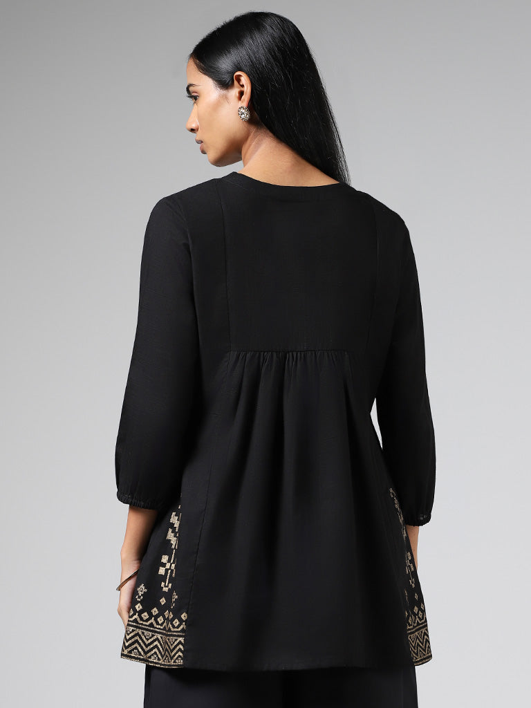 Utsa Black Floral Zari Embroidered Printed Gathered Kurti