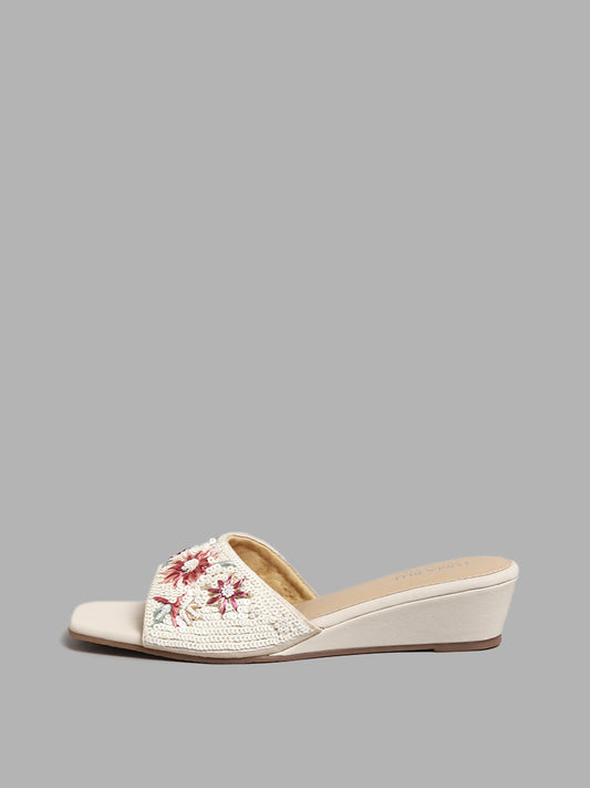 LUNA BLU Off White Floral Embellished Sandals