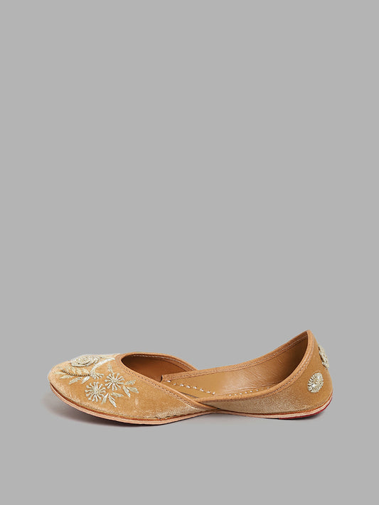 LUNA BLU Zari Embroidered Mustard Juttis