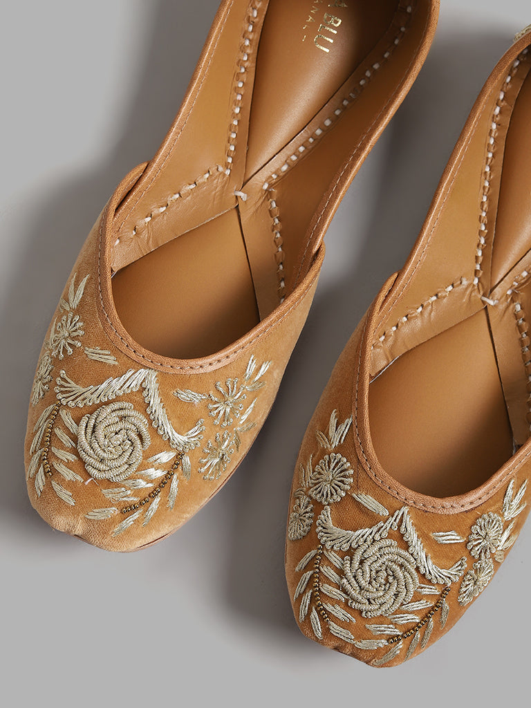 Buy LUNA BLU Zari Embroidered Mustard Juti from Westside