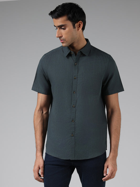 WES Casuals Solid Green Slim Fit Blended Linen Shirt