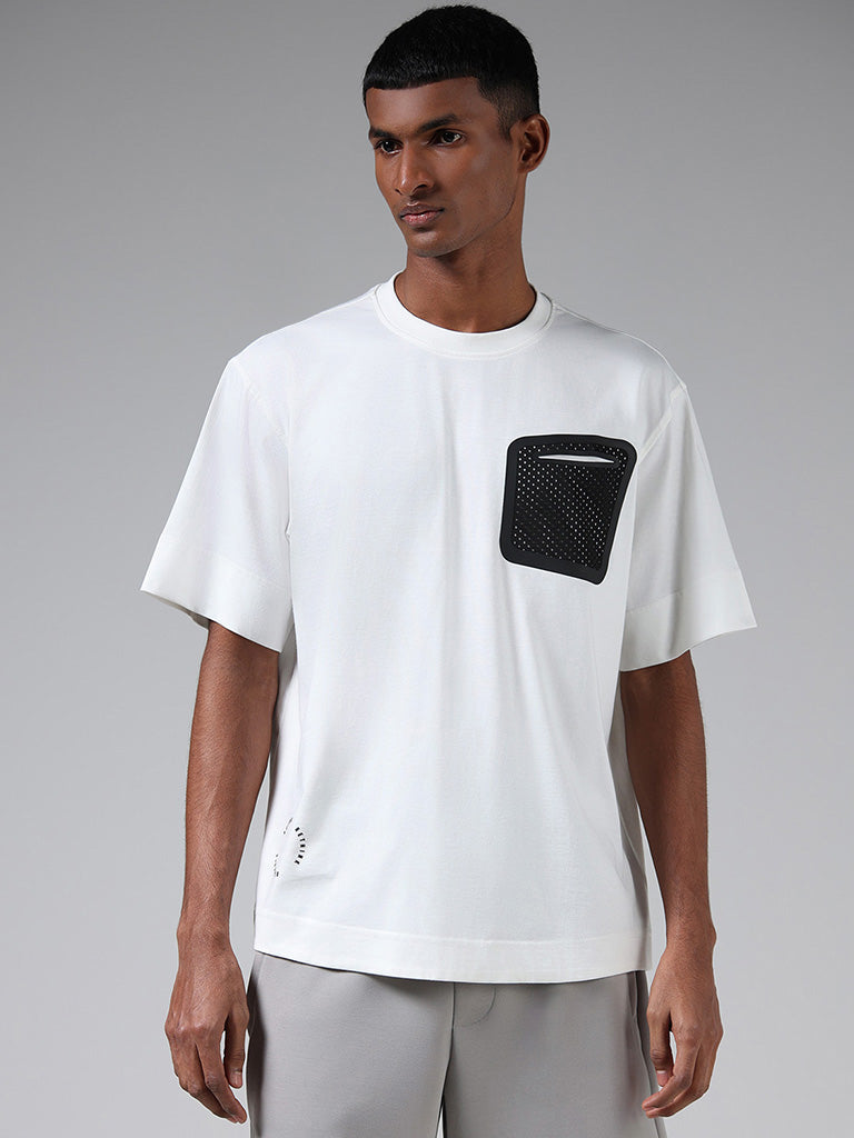Studiofit Off White Mesh Patch Pocket Detailed Relaxed Fit T-Shirt