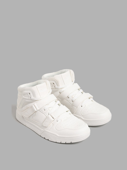 SOLEPLAY White High-Top Boots