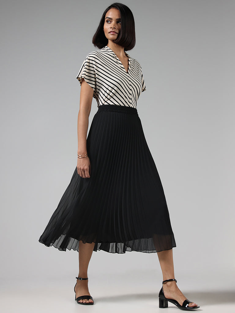 Buy Wardrobe Solid Black Pleated Skirt from Westside