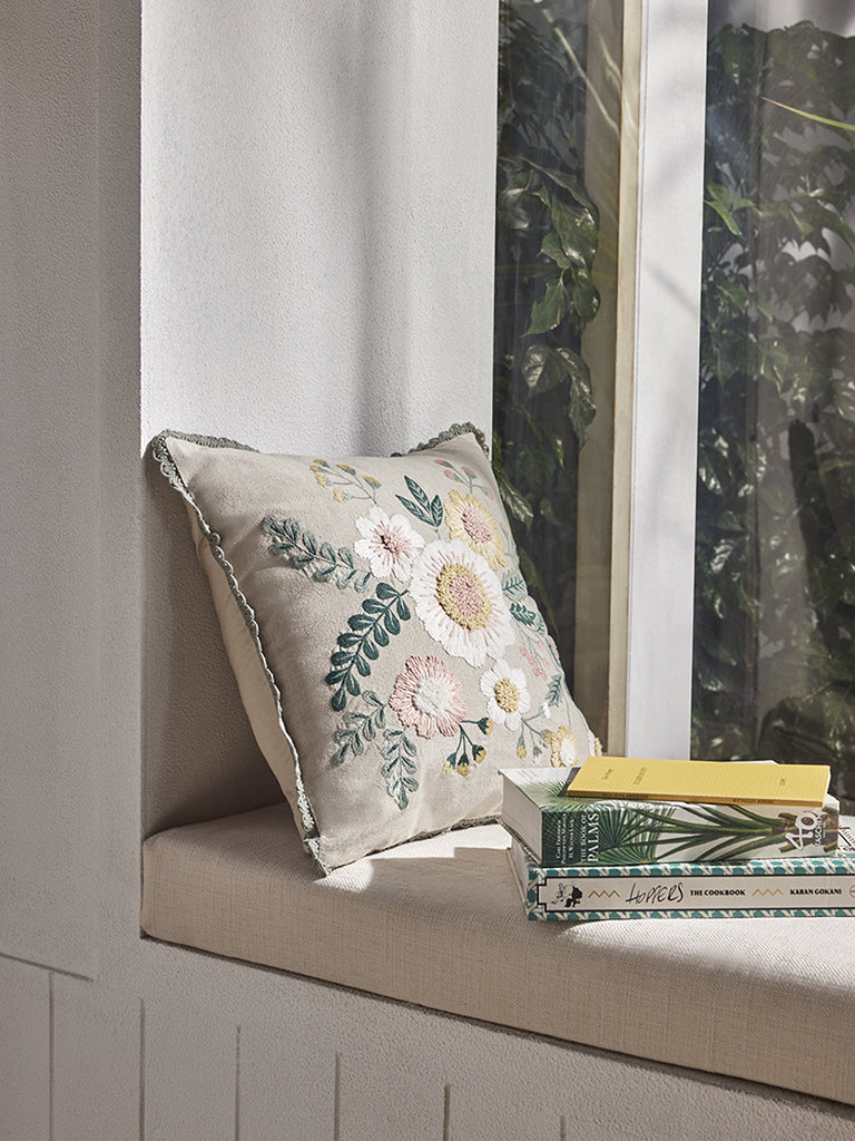 Westside Home Mint Bouquet Cushion Cover