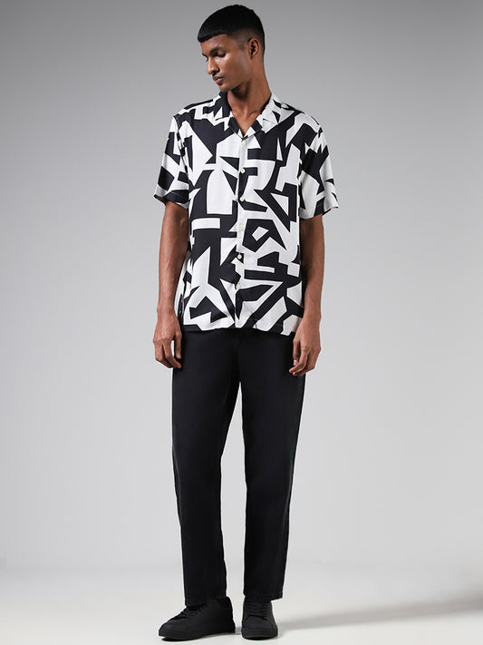 Nuon Black & White Abstract Printed Relaxed Fit Shirt