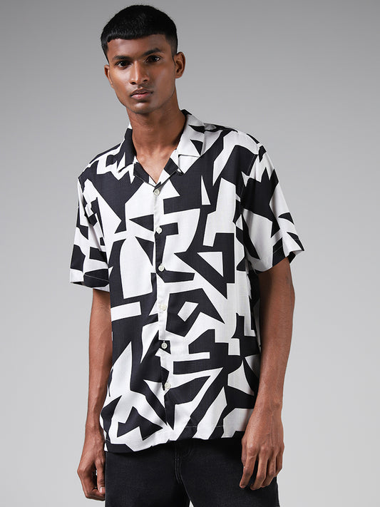 Nuon Black & White Abstract Printed Relaxed-Fit Shirt