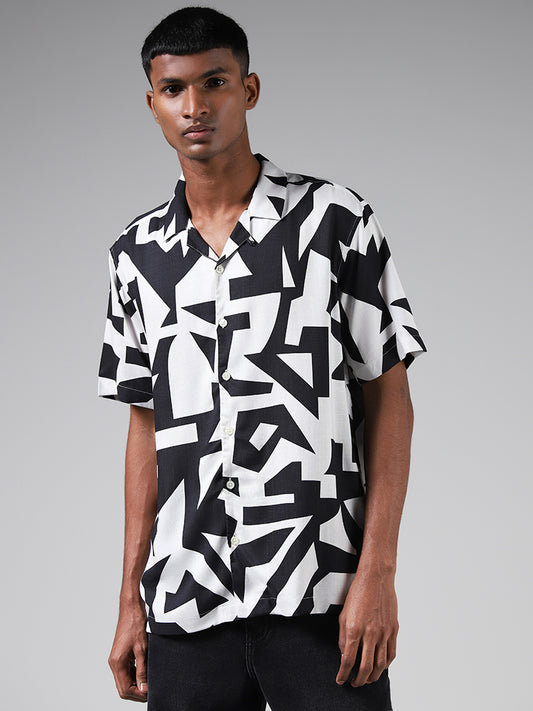 Nuon Black & White Abstract Printed Relaxed Fit Shirt