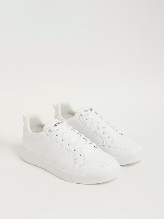 SOLEPLAY Lace-Up White Tennis Sneakers
