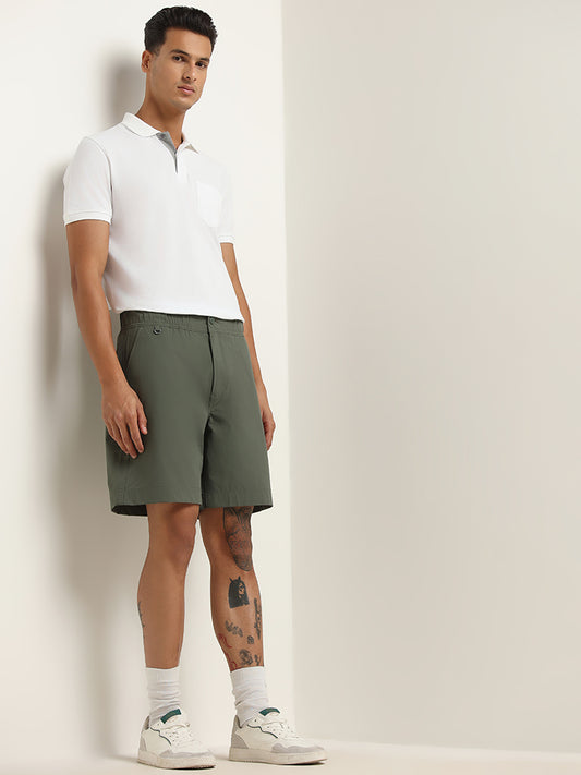 WES Casuals Green Plain Cotton Blend Relaxed Fit Shorts
