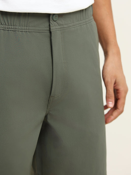 WES Casuals Green Plain Cotton Blend Relaxed Fit Shorts
