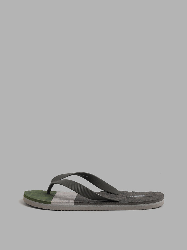 SOLEPLAY Grey Flip-Flops