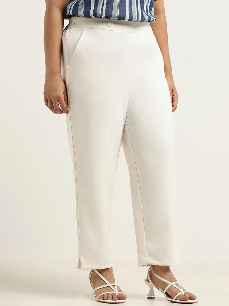 Gia Off-White Solid Trousers