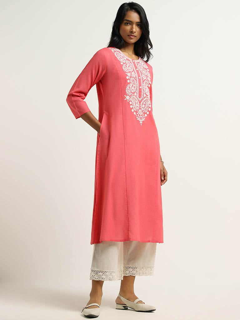 Utsa Pink Lucknow Embroidered Blended Linen Kurta