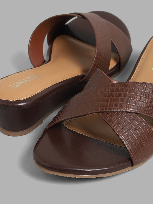 LUNA BLU Solid Brown Cross-Strap Sandals